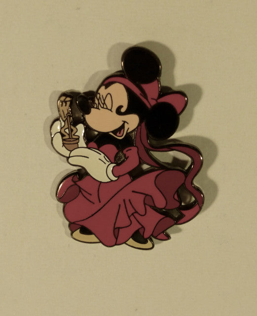 Minnie with Award Statue Pin